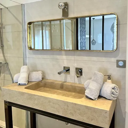 La Cour Carree - D'hotes قرقشونه