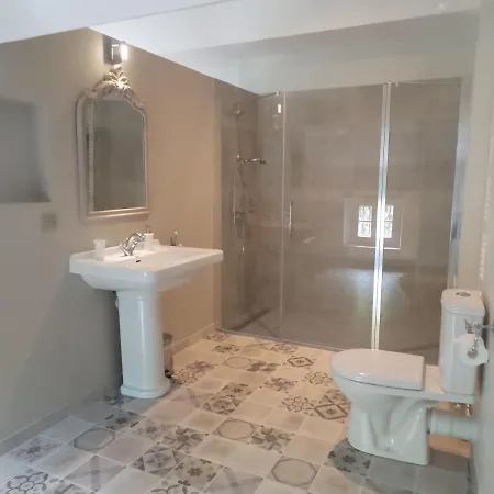 La Cour Carree - D'hotes 3* Каркассонн