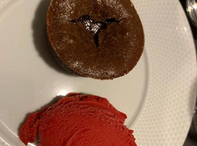 Nocleg ze śniadaniem La Cour Carree - D'hotes 3*