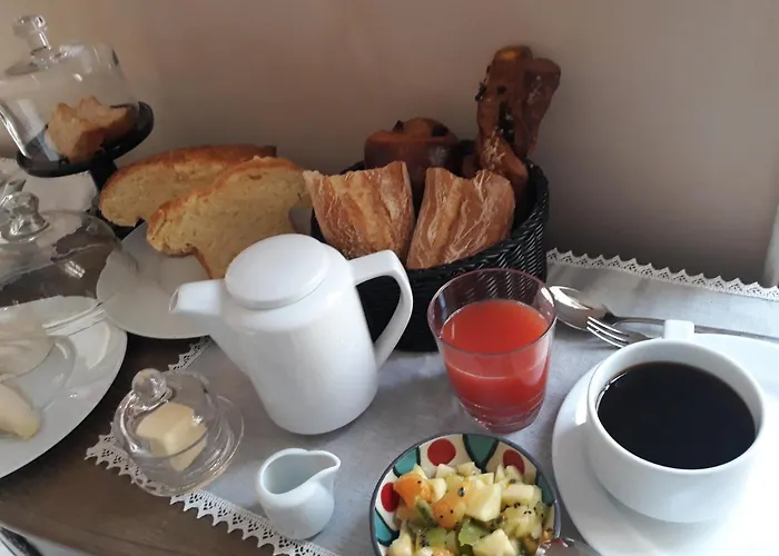 Nocleg ze śniadaniem La Cour Carree - D'hotes 3*